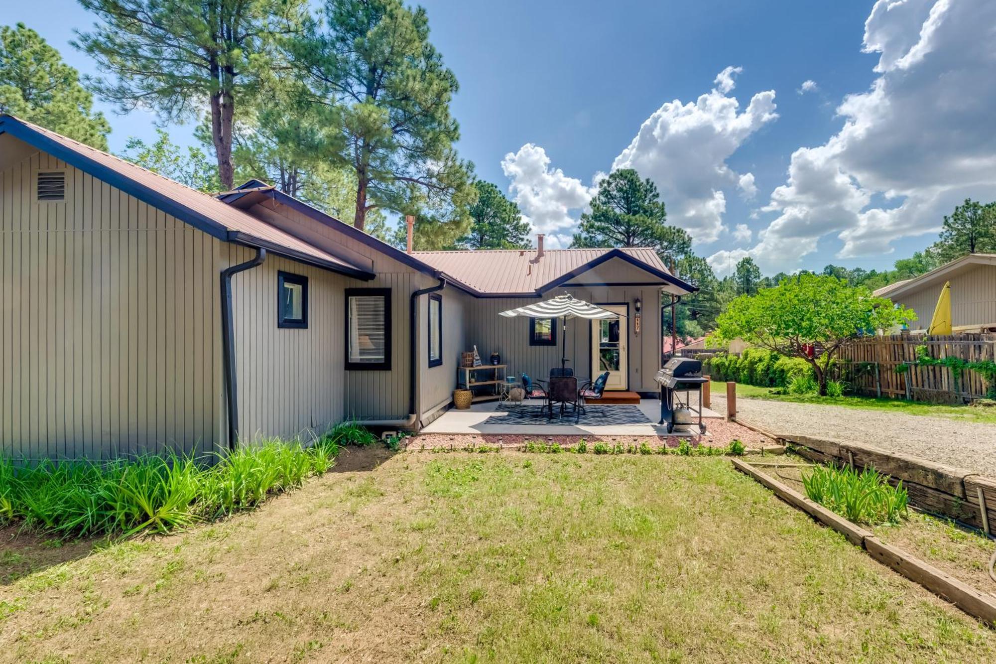 Ruidoso Home With Patio, Walk To Restaurants! Exterior photo